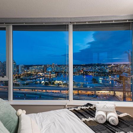 Condo In Downtown Vancouver - Near Rogers Arena Экстерьер фото