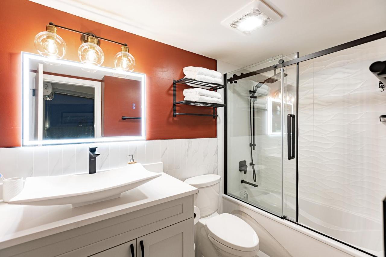 Condo In Downtown Vancouver - Near Rogers Arena Экстерьер фото